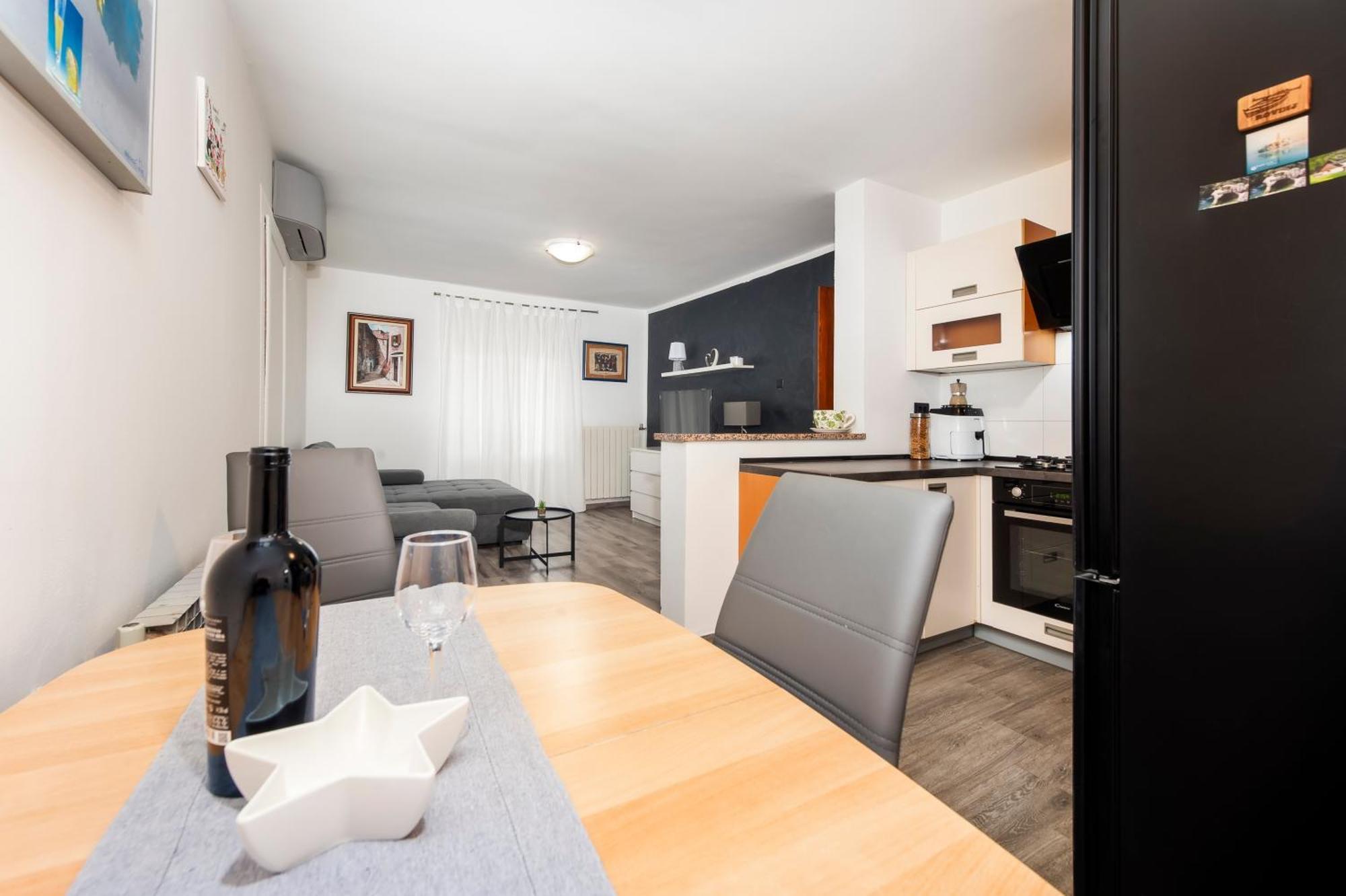 Apartmani Sara-Andrea Rovinj Ngoại thất bức ảnh