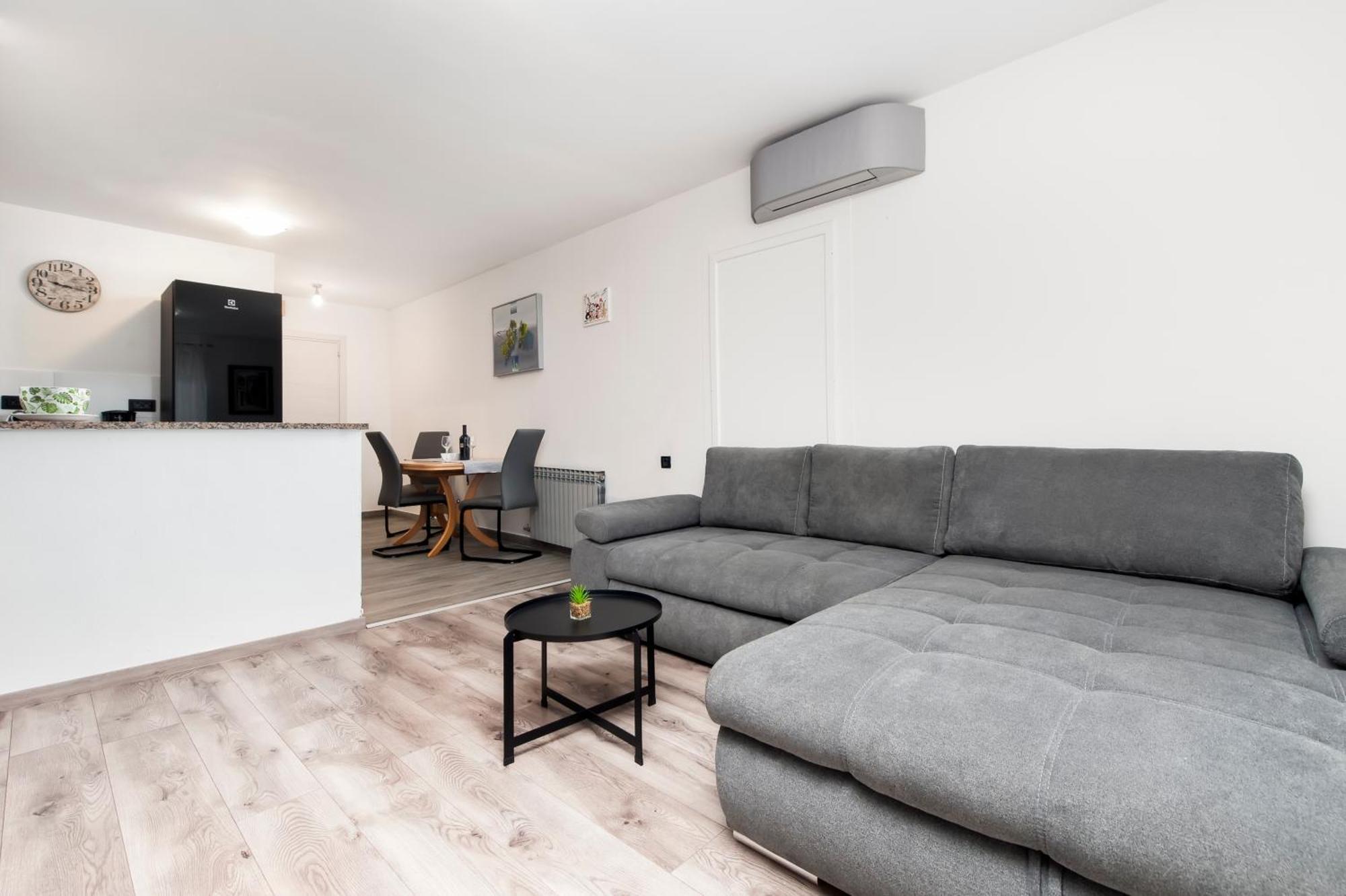 Apartmani Sara-Andrea Rovinj Ngoại thất bức ảnh