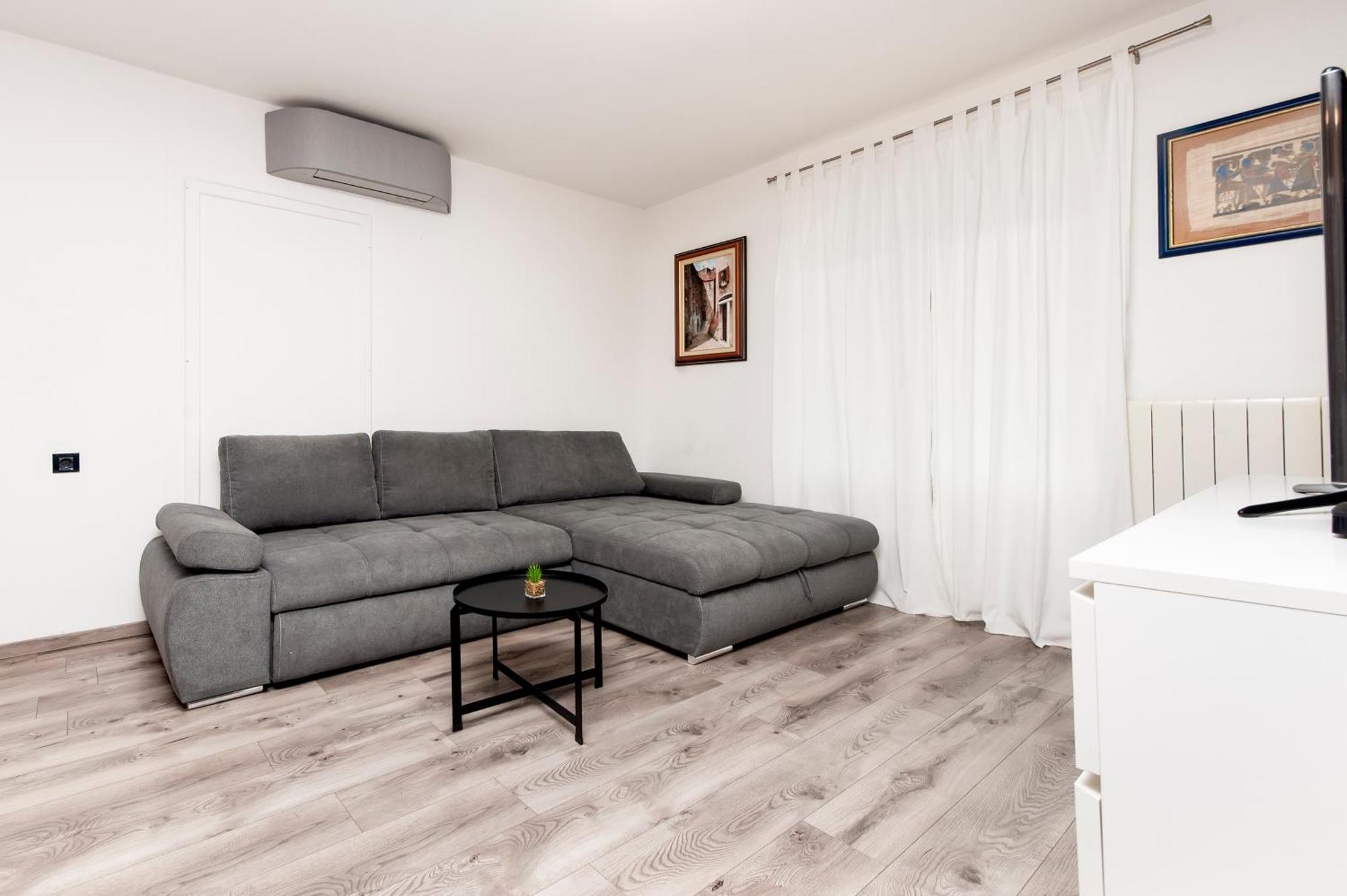 Apartmani Sara-Andrea Rovinj Ngoại thất bức ảnh